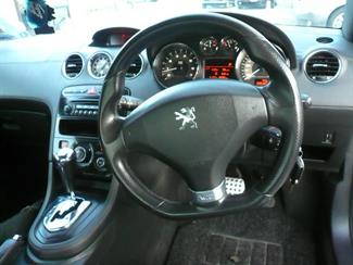 2011 Peugeot RCZ - Thumbnail