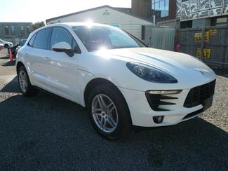 2018 Porsche Macan - Thumbnail