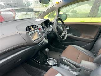 2013 Honda Shuttle - Thumbnail