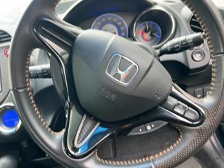 2013 Honda Shuttle - Thumbnail