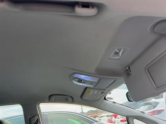 2014 Toyota Prius - Thumbnail