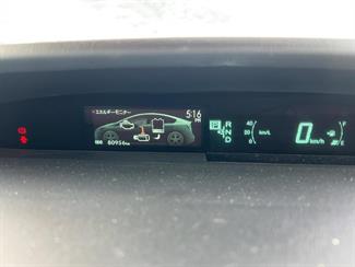 2014 Toyota Prius - Thumbnail