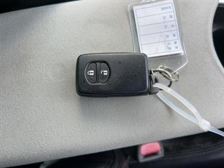 2014 Toyota Prius - Thumbnail