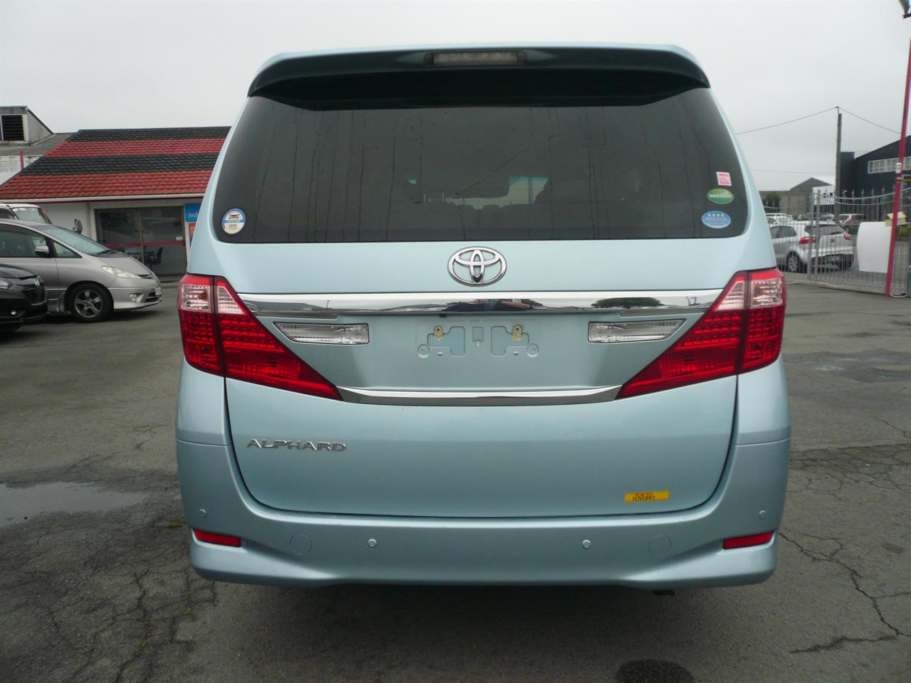 2013 Toyota Alphard