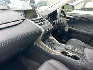 2015 Lexus NX300H - Thumbnail